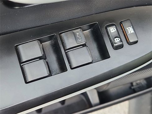 Used 2016 Toyota Tundra SR5 image 20