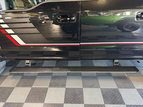 Used 2020 Ford F150 Lariat w/ Equipment Group 502A Luxury AWD/4WD image 32