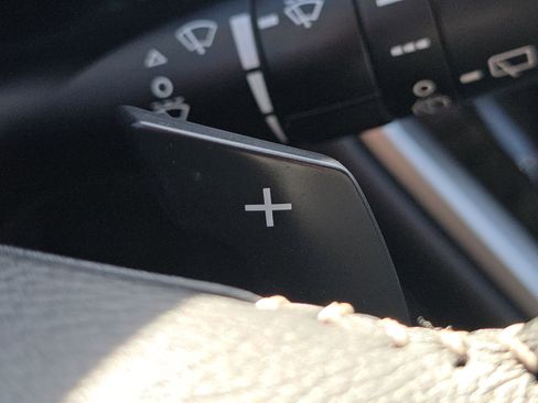 Certified 2025 Subaru Outback Premium w/ Popular Package #1A image 24