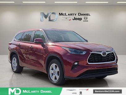 Used 2024 Toyota Highlander LE