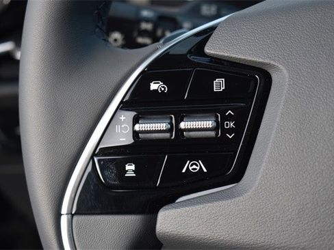 New 2025 Kia Niro EX Touring image 26