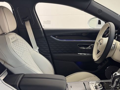 New 2026 Bentley Flying Spur Mulliner image 62