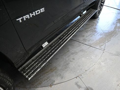 New 2026 Chevrolet Tahoe High Country AWD/4WD image 14