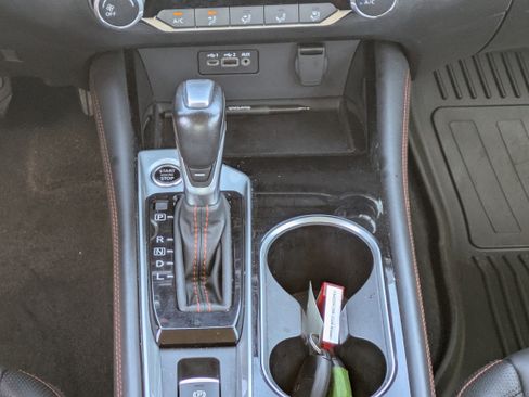 Used 2024 Nissan Altima 2.5 SR AWD/4WD image 19