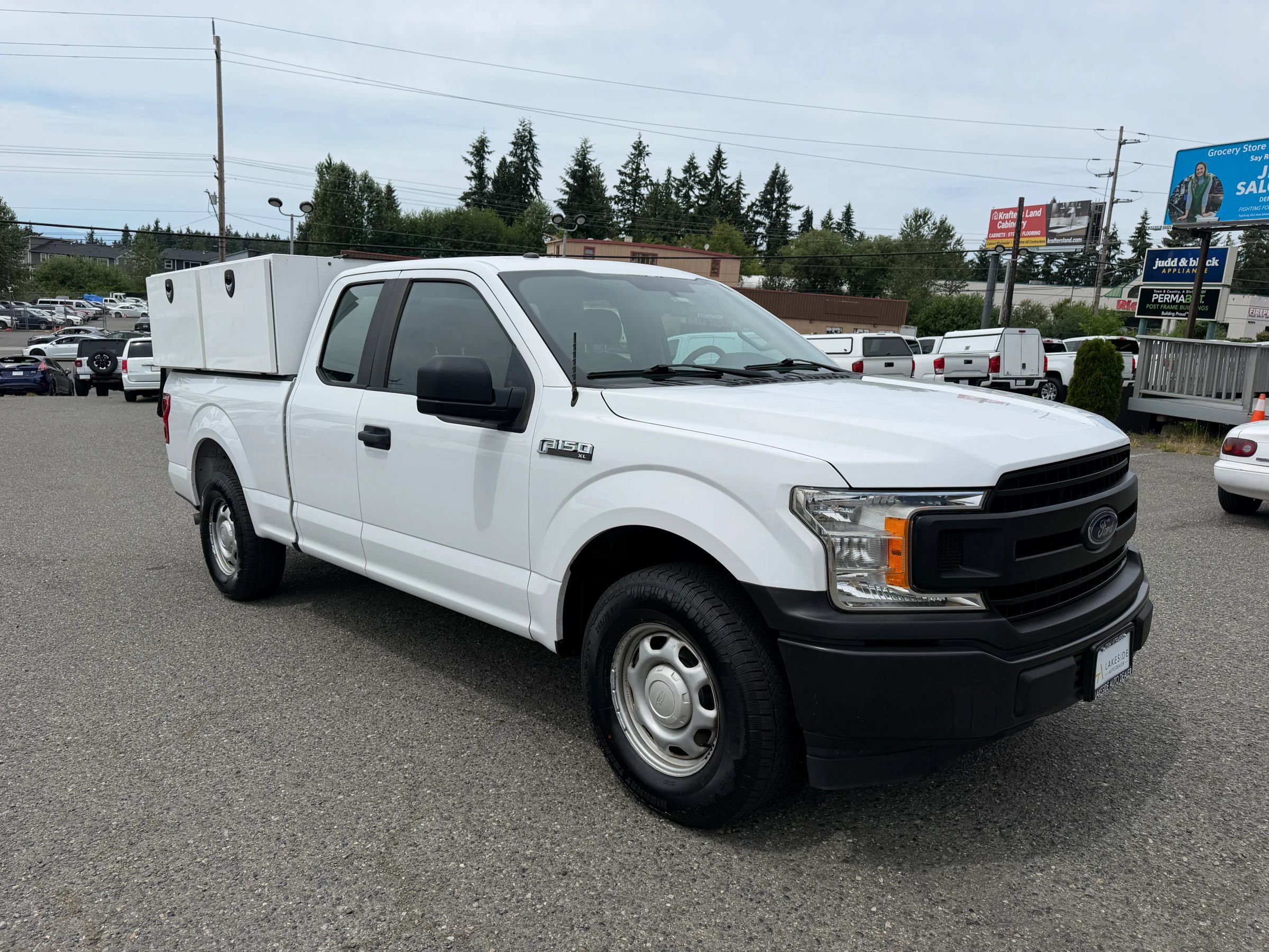 Used 2018 Ford F150 XL w/ Equipment Group 101A Mid RWD image 3