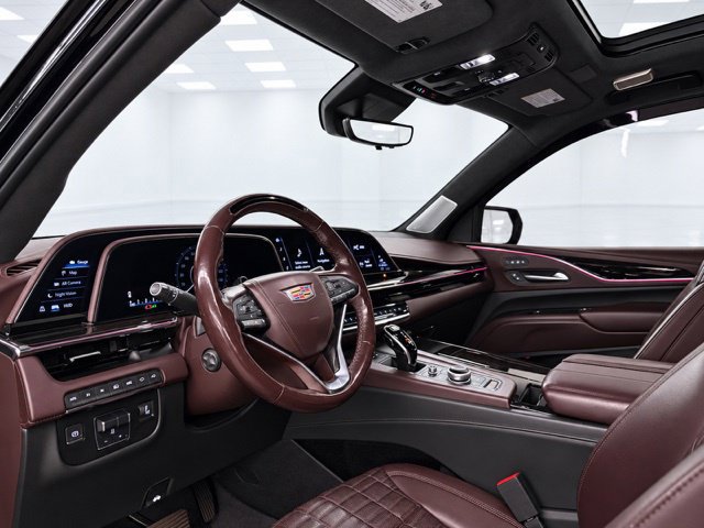 Used 2023 Cadillac Escalade ESV Sport Platinum AWD/4WD image 17