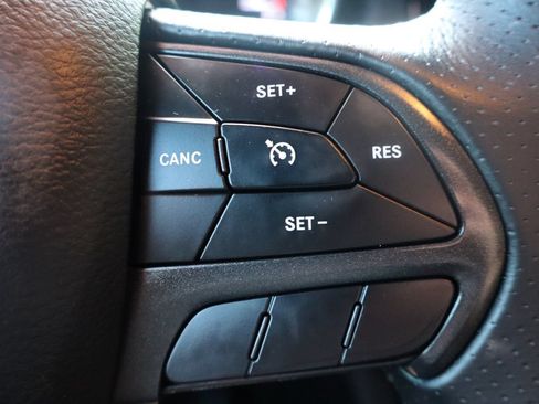 Used 2018 Dodge Durango SXT w/ Trailer Tow Group IV AWD/4WD image 32