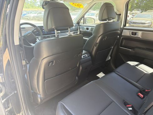 Used 2024 Hyundai Santa Fe SEL FWD image 22