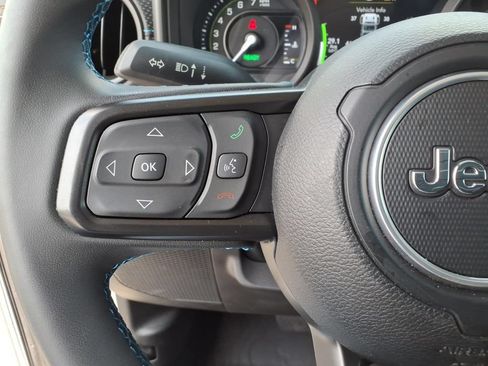 Used 2024 Jeep Wrangler Unlimited Rubicon 4xe AWD/4WD image 35