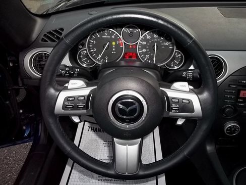 Used 2010 MAZDA MX-5 Miata Sport image 4