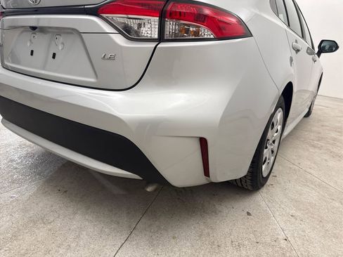 Used 2022 Toyota Corolla LE FWD image 22