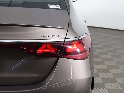 Used 2025 Mercedes-Benz E 450 4MATIC Sedan w/ Multicontour Seating Package image 19