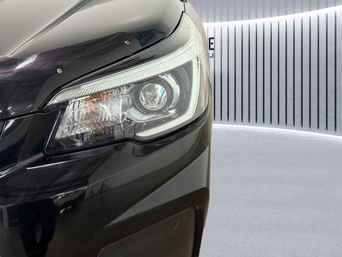Used 2020 Subaru Forester Premium AWD/4WD image 17
