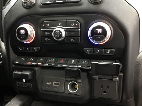 Used 2020 GMC Sierra 1500 SLT w/ SLT Premium Plus Package image 27