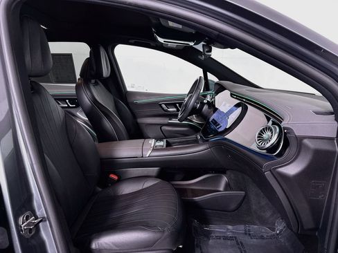 Used 2023 Mercedes-Benz EQS 580 4MATIC SUV image 37