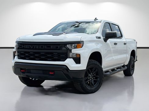 Used 2024 Chevrolet Silverado 1500 Custom Trail Boss w/ LPO, Dark Essentials Package AWD/4WD image 1