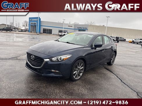 Used 2018 MAZDA MAZDA3 Touring image 1