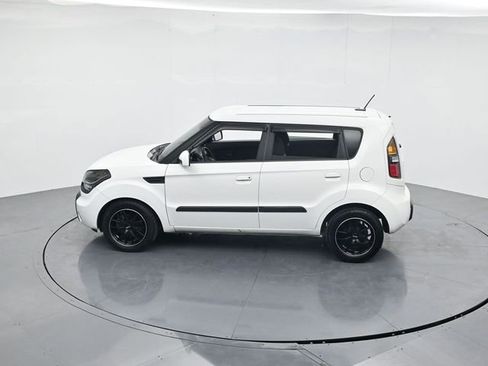 Used 2010 Kia Soul + image 41