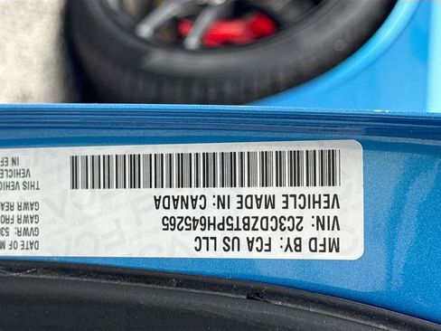 Used 2023 Dodge Challenger R/T w/ Plus Package image 32