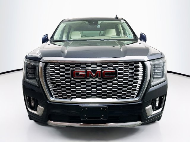 Used 2023 GMC Yukon XL Denali AWD/4WD image 2