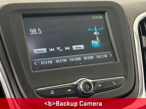 Used 2018 Chevrolet Equinox LT image 3