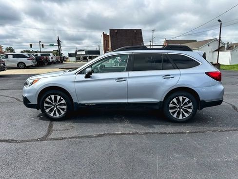 Used 2016 Subaru Outback 2.5i Limited AWD/4WD image 4