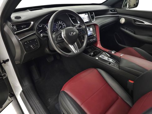 Used 2024 INFINITI QX55 Sensory w/ Lighting Package AWD/4WD image 16