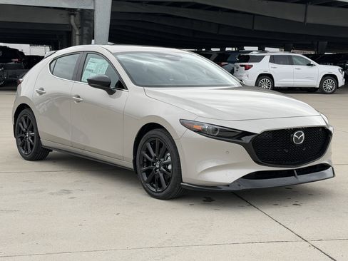 New 2026 MAZDA MAZDA3 Hatchback w/Premium Plus Pkg image 2