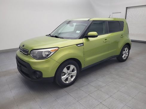 Used 2018 Kia Soul FWD image 2