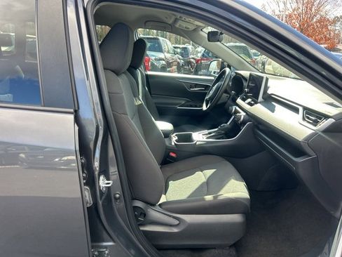 Used 2024 Toyota RAV4 XLE image 17