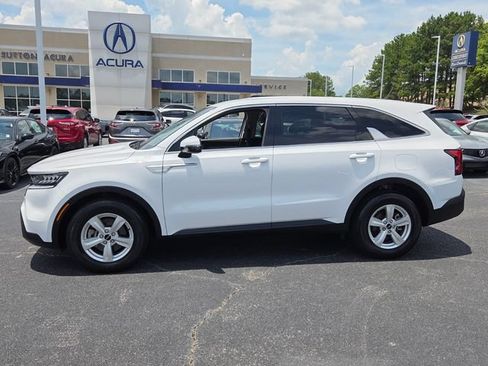Used 2023 Kia Sorento LX FWD image 6