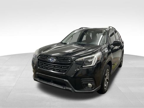 Used 2023 Subaru Forester Premium AWD/4WD image 34