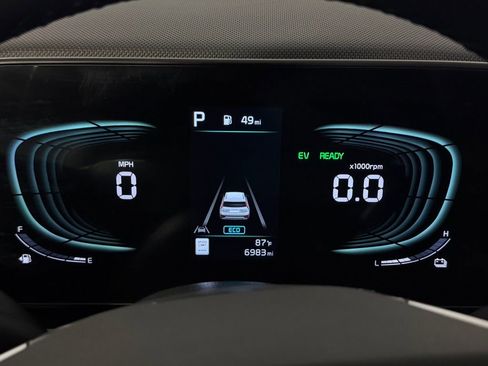 Used 2023 Kia Niro EX image 15