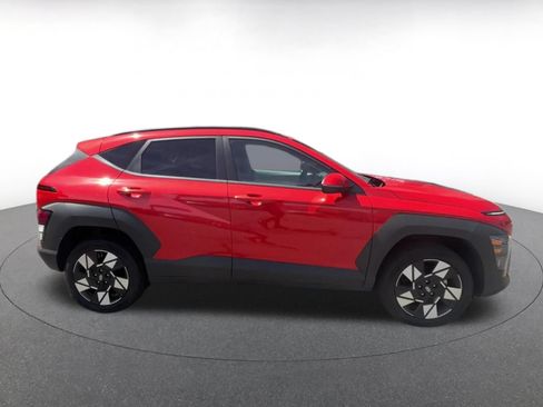 Used 2025 Hyundai Kona SEL AWD/4WD image 16