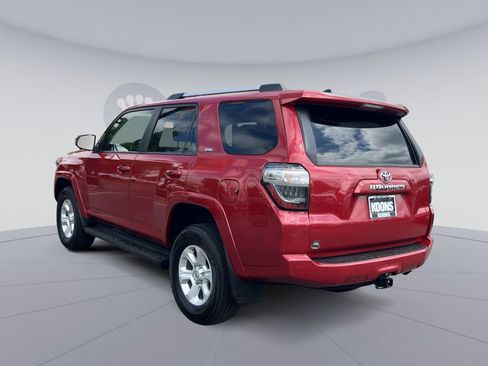 Used 2024 Toyota 4Runner SR5 AWD/4WD image 8