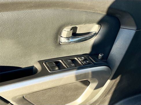 Certified 2021 Nissan Titan SV w/ SV Convenience Package image 31