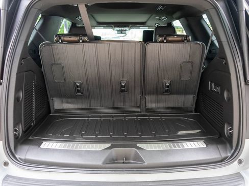 Used 2026 GMC Yukon Denali Ultimate w/ LPO, Floor Liner Package AWD/4WD image 37