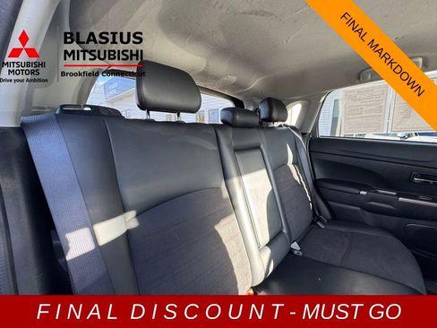 Used 2023 Mitsubishi Outlander Sport ES image 13