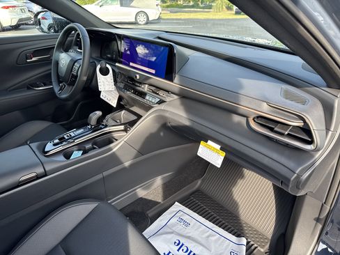 New 2025 Toyota Crown image 33