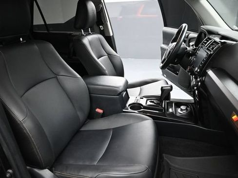 Used 2023 Toyota 4Runner Limited RWD image 23