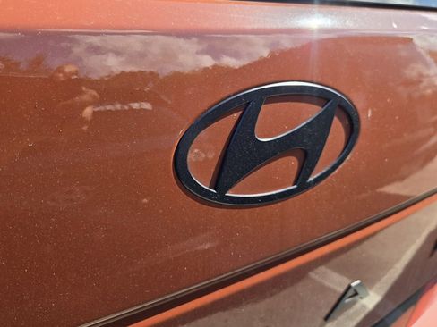 Used 2025 Hyundai Santa Fe Calligraphy AWD/4WD image 9