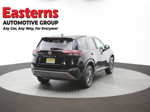 Used 2023 Nissan Rogue S AWD/4WD image 40