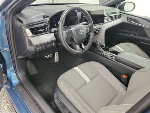 Used 2025 Toyota Camry SE w/ Multimedia Upgrade Package FWD image 16