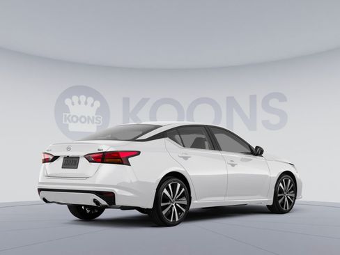 Used 2024 Nissan Altima 2.5 SR FWD image 4