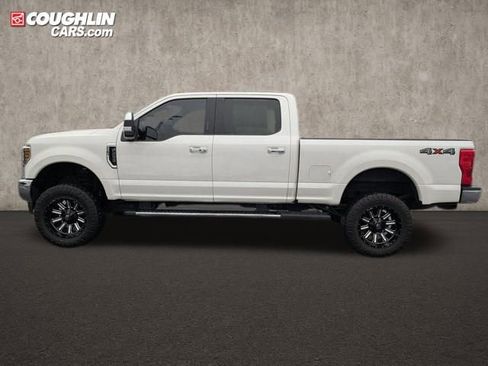 Used 2018 Ford F250 Lariat w/ Lariat Ultimate Package image 4
