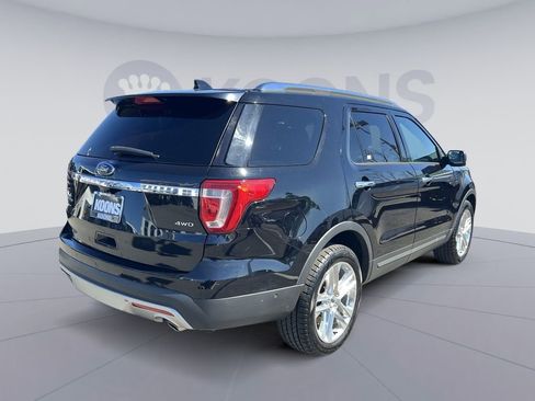 Used 2017 Ford Explorer Limited w/ Equipment Group 301A image 7