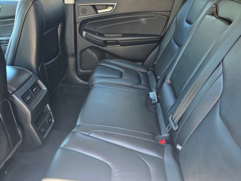 Used 2022 Ford Edge Titanium AWD/4WD image 15