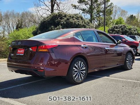 Certified 2025 Nissan Altima 2.5 SV FWD image 5