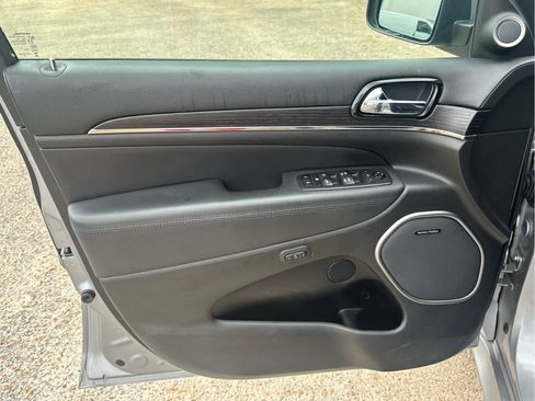 Used 2019 Jeep Grand Cherokee High Altitude image 20