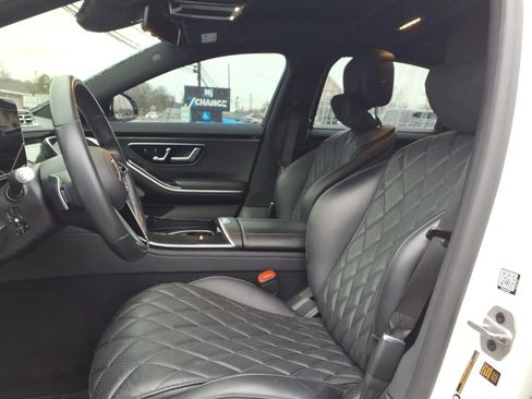Used 2023 Mercedes-Benz S 580 4MATIC Sedan w/ AMG Line image 25